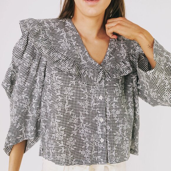 One Loved Babe At Your Door Top - Picture 1 of 3